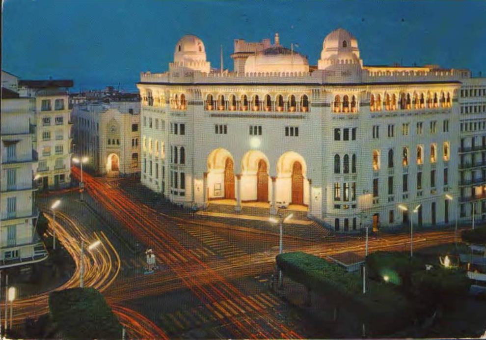 Algeria-Postcard 1972-Algiers illuminated-The Main Post Office-2/scans