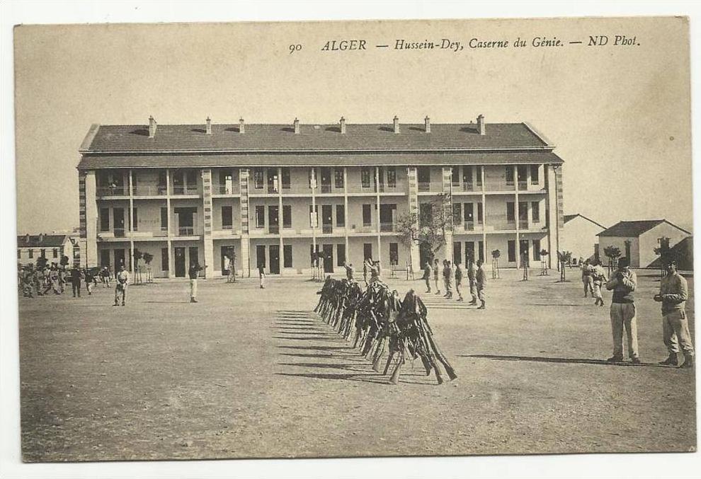 ALGER - HUSSEIN DEY - CPA - CASERNE DU GENIE