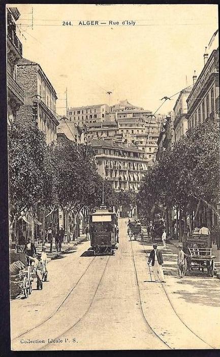 CPA ANCIENNE- ALGÉRIE- ALGER- RUE D'ISLY AVEC TRES BELLE ANIMAION GROS PLAN- TRAMWAY- ATTELAGES