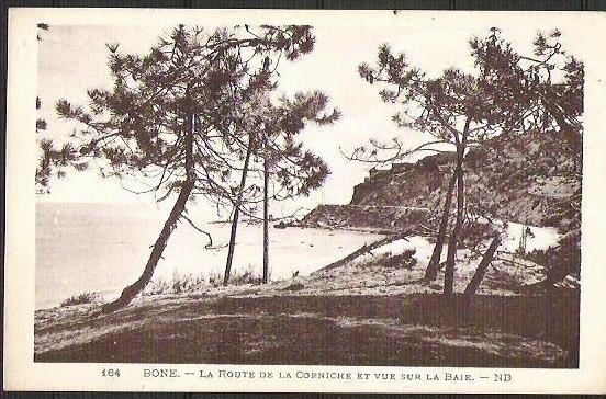 BÔNE 164 La Route de la Corniche et vue sur la baie *