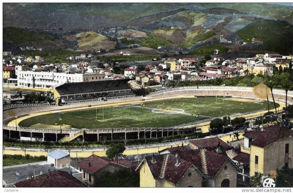 BONE-cpsm-Le Stade Municipal -Thème SPORT