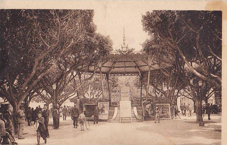 BONE / KIOSQUE ET COURS BERTAGNA