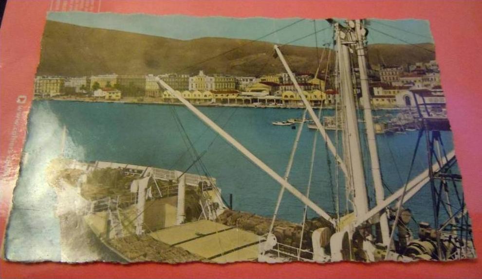 Bône , vue partielle du port