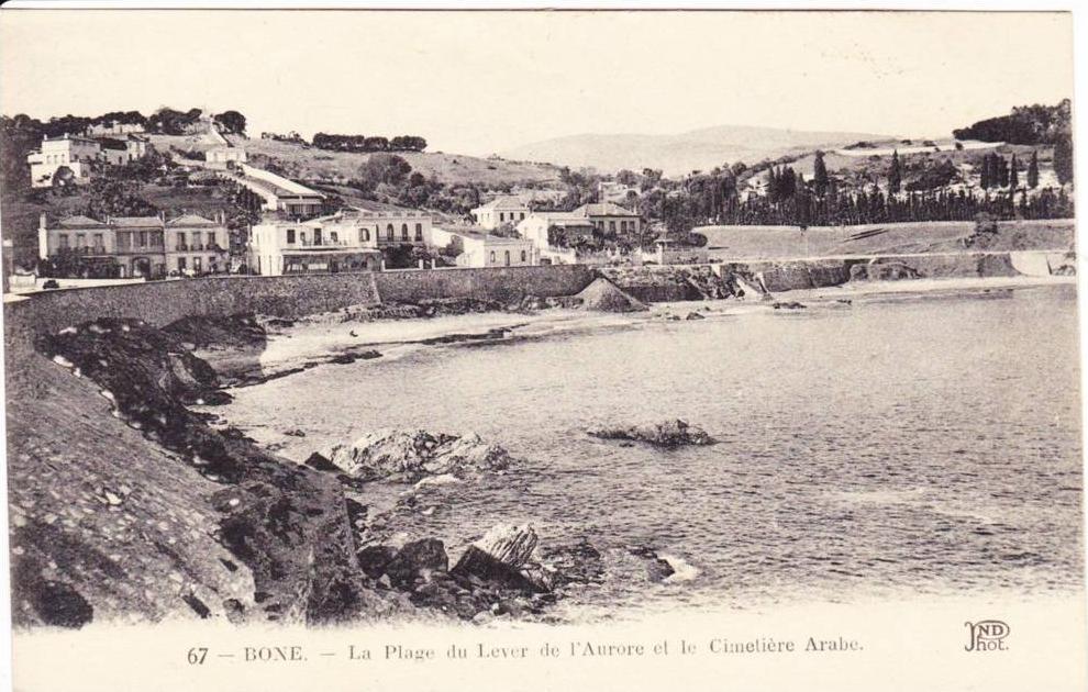 BONE La plage du Lever de l'Aurore et le cimetière arabe