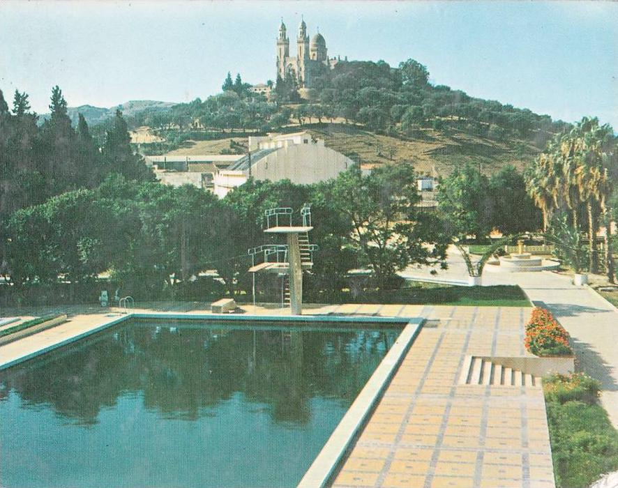 Algeria Annaba La piscine et la basilique 2 scans