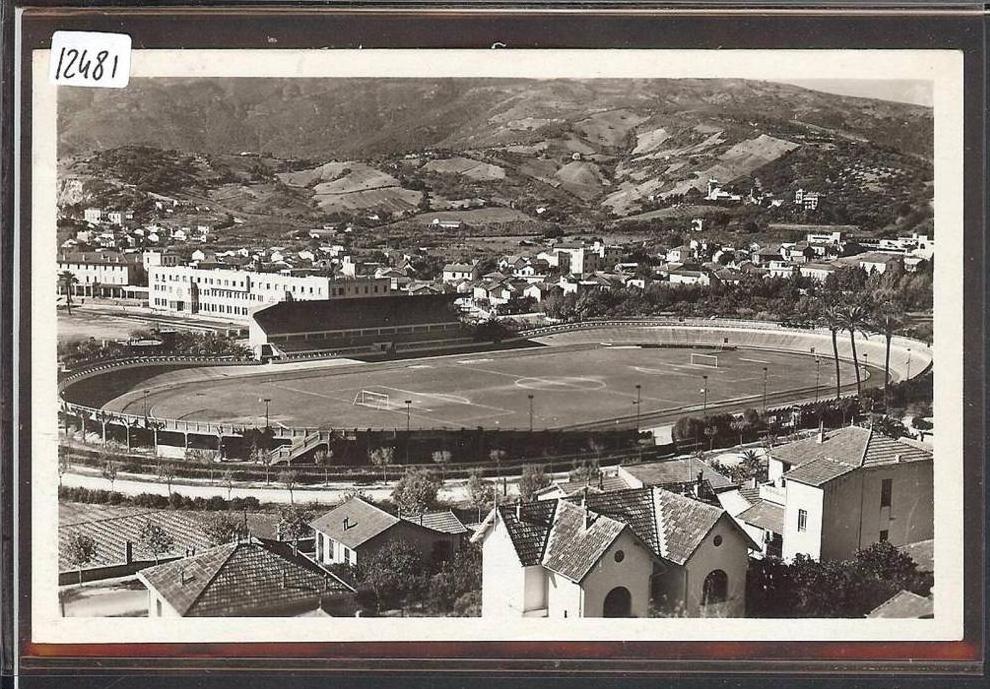 ALGERIE - BONE - LE STADE DE FOOTBALL  - TB