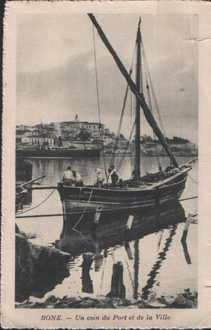 CPA ALGER ALGIERS ALGERIA  BONE UN COIN DU PORT ET DE LA VILLE FISHING BOAT BATEAU POUR LES HOTEL TRANSATLANTIQUE