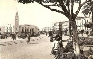 BONE  -  LA PLACE DE LA GARE