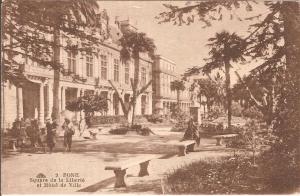 BONE SQUARE DE LA LIBERTE ET HOTEL DE VILLE N°9