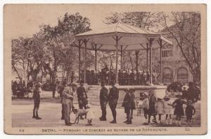 - ALGERIE - Pendant le Concert au Square de la République -