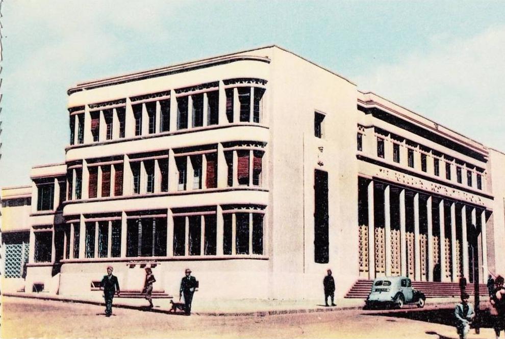 BR40414 Bone constantine hotel des PTT   2  scans