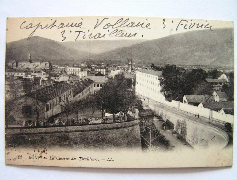 cpa, très belle vue animée, Bône, la caserne des tirailleurs