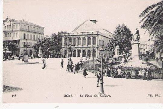 BONE 173 LA PLACE DU THEATRE
