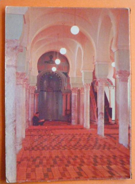 e1-algerie-annaba-l'inter ieur de la mosquee marouine-