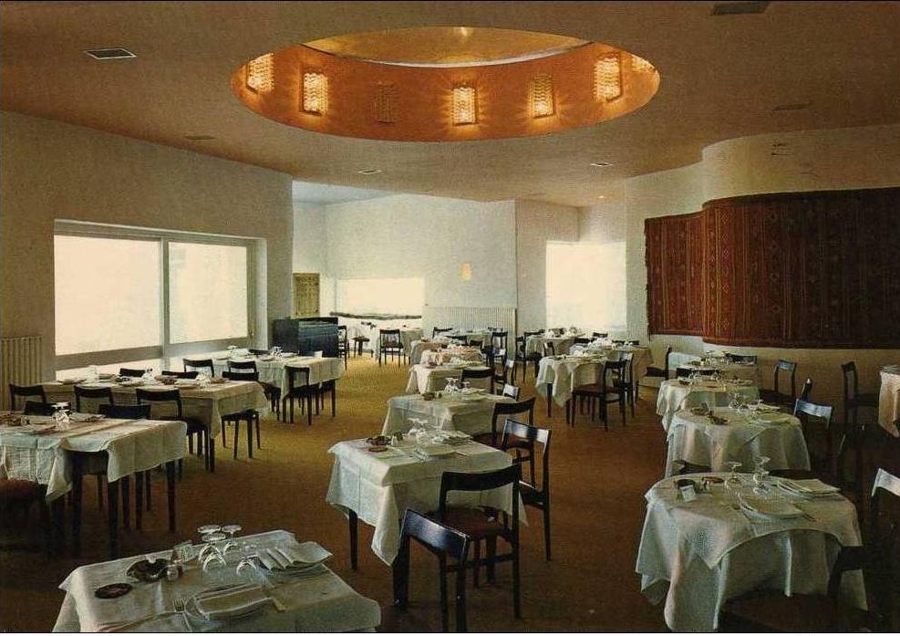Carte Postale ANNABA KSAR HOTEL du KSAR  ALGERIE BONE salle à manger