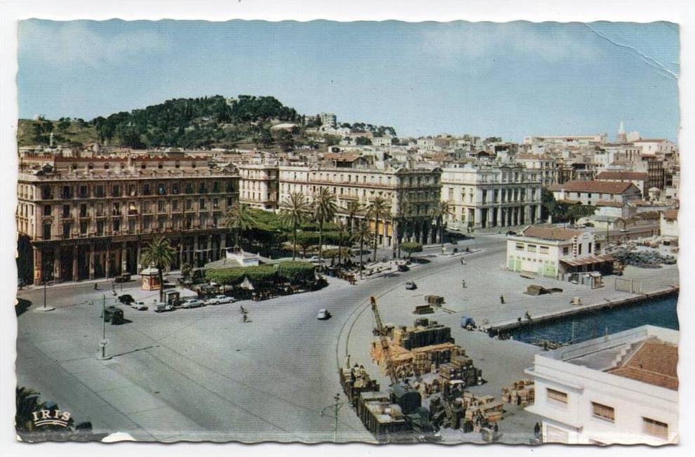 CPSM - ALGERIE - BONE - ANNABA - VUE GENERALE - LA VIEILLE VILLE - Coul - Ann 50 -