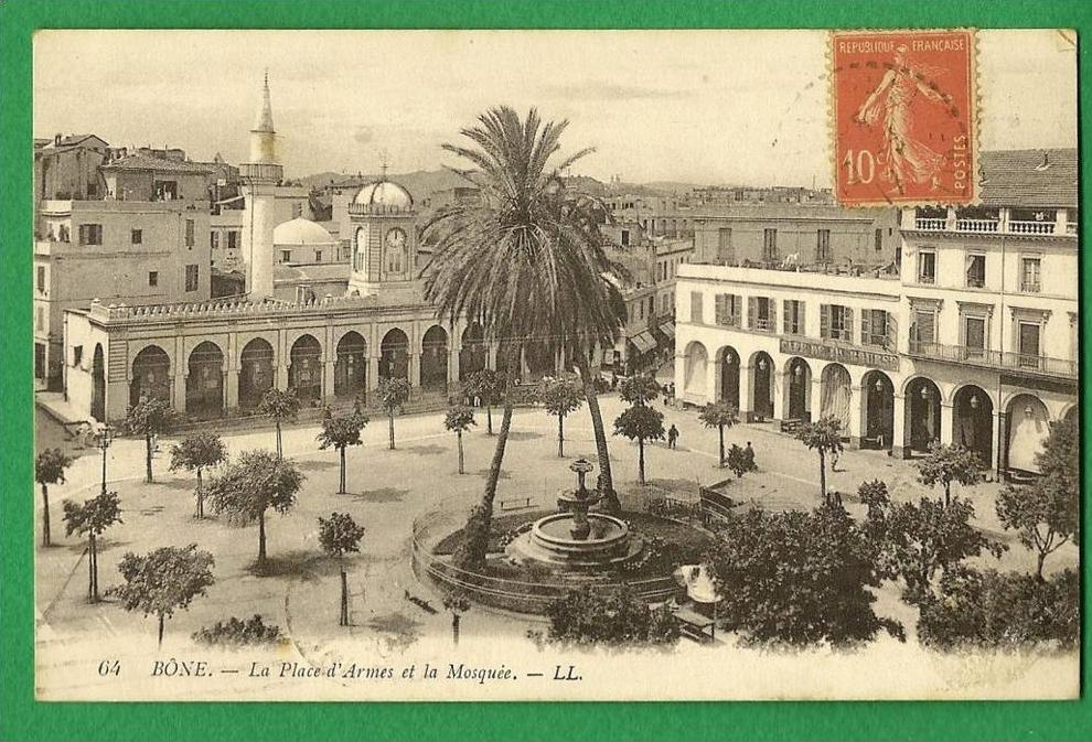 cpa  ALGERIE    BONE    La place d´Armes et la mosquée   .........RAM4