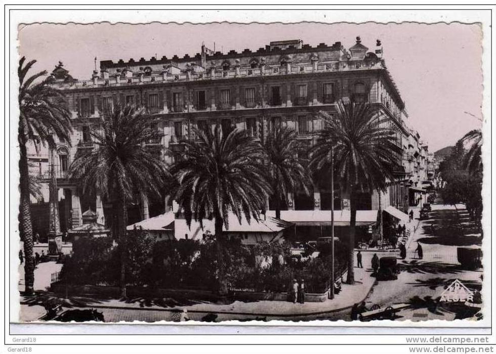 (algérie) BONE Place Thiers et Palais Lecoque.