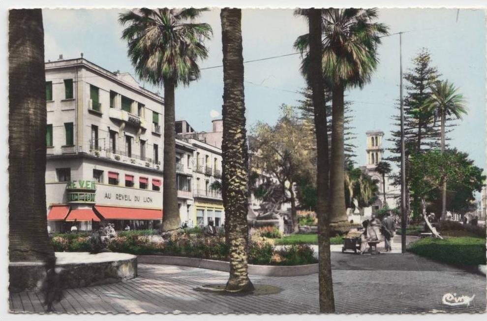 cpsm colorisée Algerie Bone Annaba Un Coin du Cours Bertagna et L'Eglise
