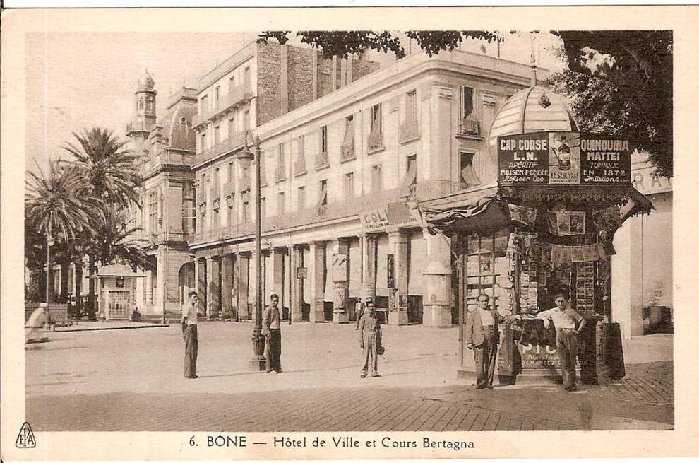 BONE HOTEL DE VILLE ET COURS BERTAGNA MARCHAND DE CARTES POSTALES N°6
