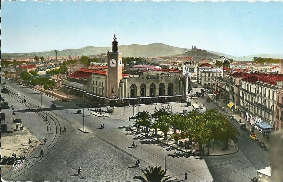 BONE -  la Place de la Gare