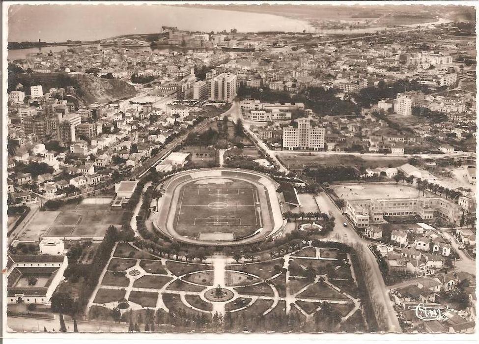 BONE  vue aérienne,le stade et les jardins No 27 40 A