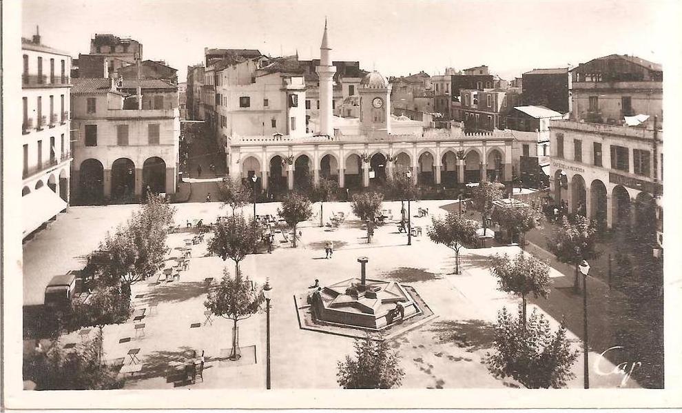 BONE   la place d armes  No29