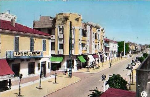 BATNA Avenue de la Republique, boutique de la compagnie algerienne, station service Esso
