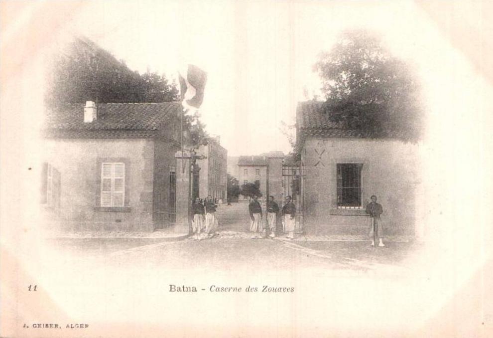 ALGERIE BATNA CASERNE DES ZOUAVES ANIMEE CARTE PRECURSEUR CIRCULEE 190?