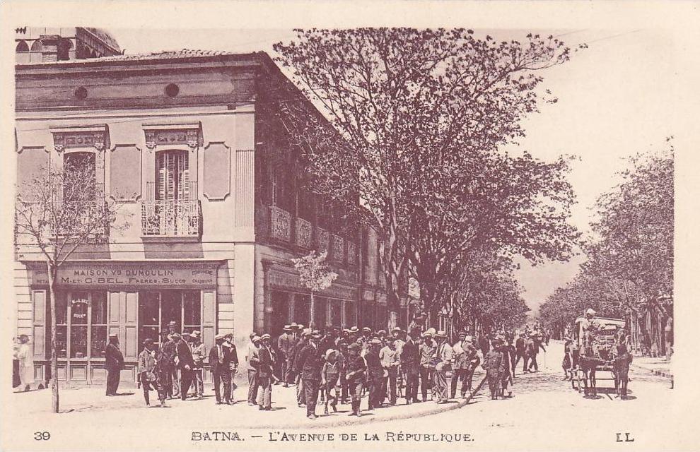 CPA - BATNA - l´avenue de la république - 39