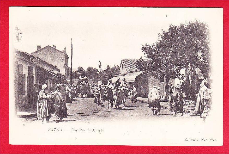 E-Algerie-222P135  BATNA, une rue du marché, belle animation, cpa précurseur BE