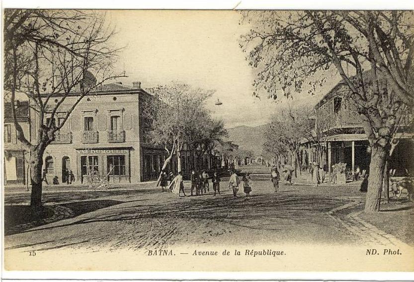 Carte Postale Ancienne Algérie - Batna. Avenue de la République