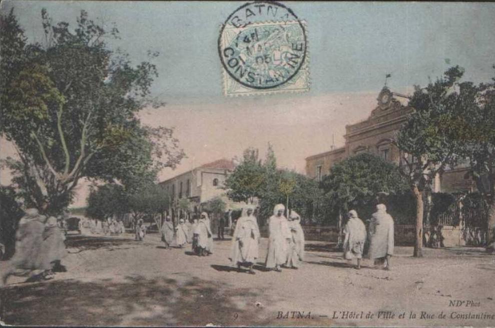 RRELIZT CPA Algérie BATNA L´HOTEL DE VILLE ET LA RUE DESCONSTANTINE ALGER écrite NORD AFRIQUE ALGERIA