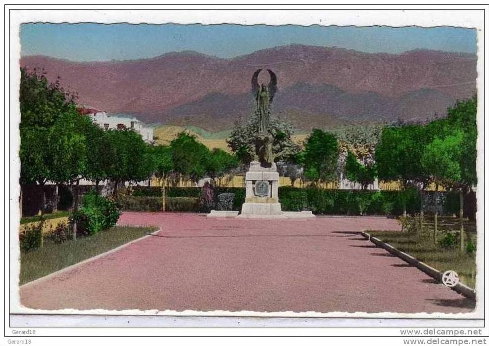 (algérie) BATNA  Le Monument aux morts (1956).