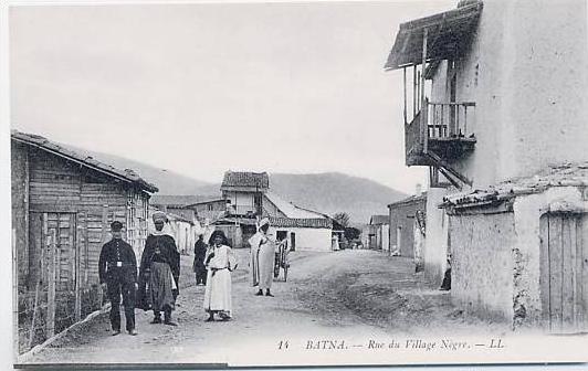 Algérie Batna rue du village nègre animée spahi