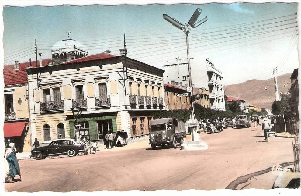 BATNA Le Rond Point Voitures, camion Algérie (Sirecki)