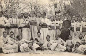 BATNA ALGERIE SCENES MILITAIRES  ZOUAVES