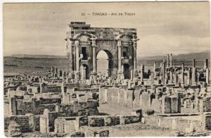CPA  ALGERIE  TIMGAD  Arc de Trajan    Y5/4040