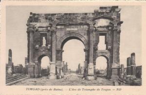 Timgad - l'Arc de Triomphe de Trajan