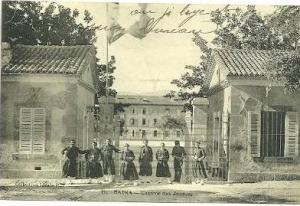 ALGERIE / CARTE POSTALE animée = BATNA 1915  = CASERNE des ZOUAVES