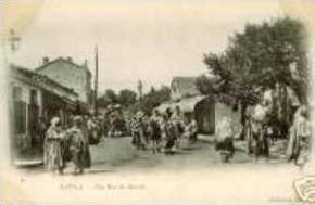 CPA BATNA UNE RUE DU MARCHE