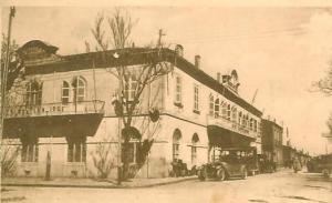 Algérie BATNA Hôtel Transatlantique (voitures)