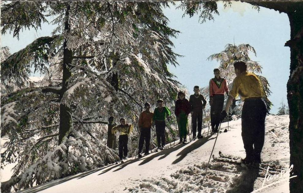 ALGERIE  BATNA  La Salle des Fêtes  ..... ( Ref FA808 )