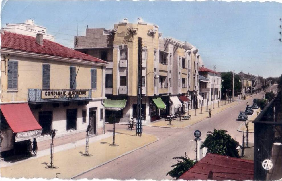 CPA carte postale ancienne AFRIQUE ALGERIE BATNA avenue de la république compagnie