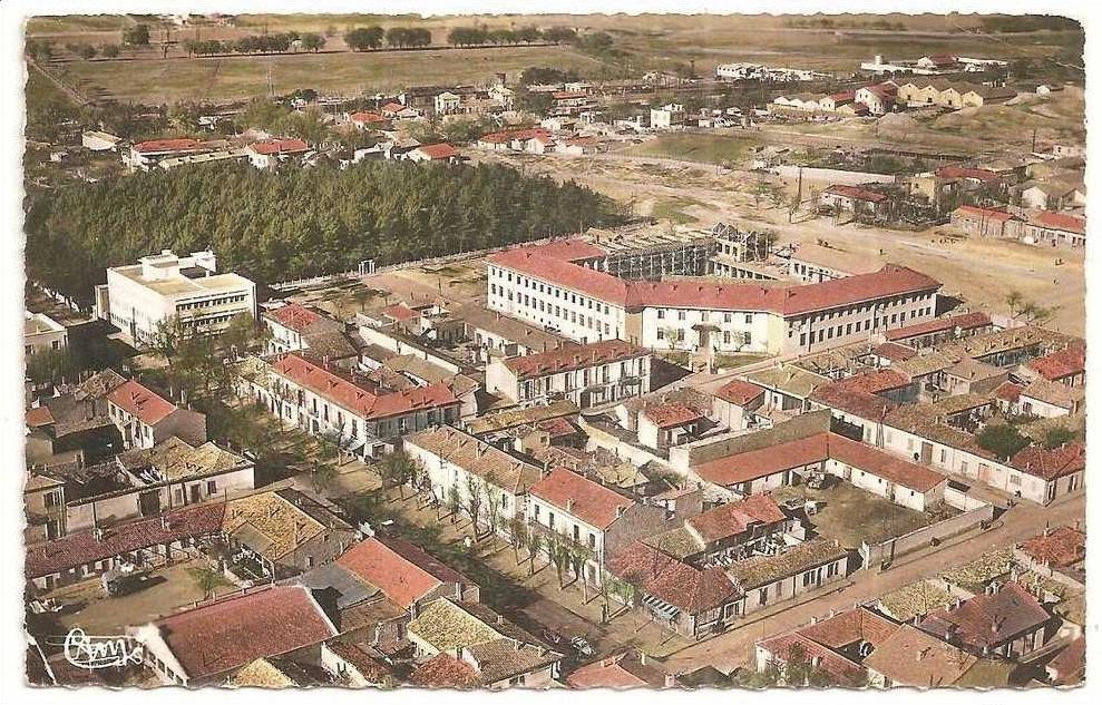 algérie  BATNA   vue de la  ville   le  collége  moderne , av de la  république  et  hôtel  des  finances