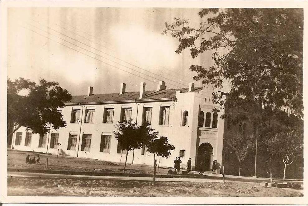 BATNA   -  l,école indigéne