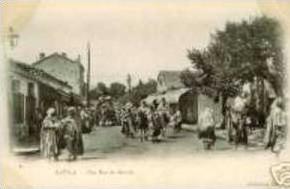 CPA BATNA UNE RUE DU MARCHE