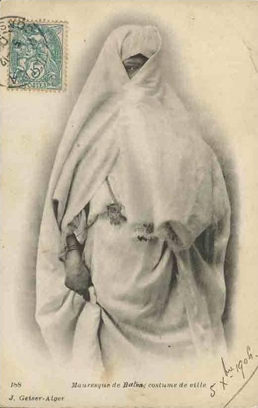 Mauresque de Batna, costume de ville