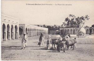 23 - Colomb-Béchar (Sud-Oranais) - La Place des Arcades (Belle animation)