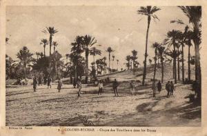 COLOMB-BECHAR CLIQUE DES TIRAILLEURS DANS LES DUNES